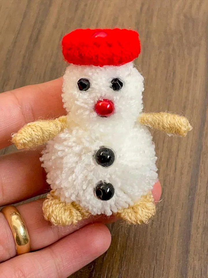 Pom Pom Snowman DIY Craft Pattern, Easy Snowman Tutorial for Winter Decorations, Handmade Christmas Ornament Gift