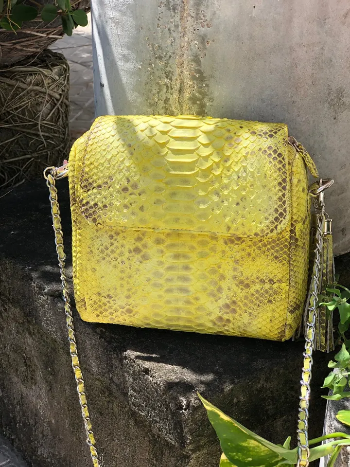 Genuine python skin crossbody chain yellow snake print tassel bag, summer bag elegant leather, snakeprint bag, convertable bag, yellow bag