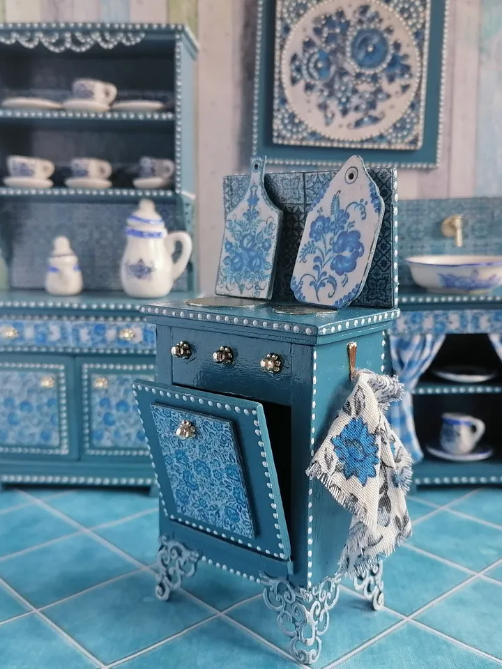 A set of kitchen furniture for a dollhouse. 1:12. Puppet miniature.