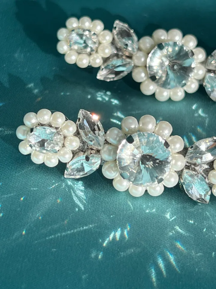 Bridal Pearl Crystal Cameo Earrings