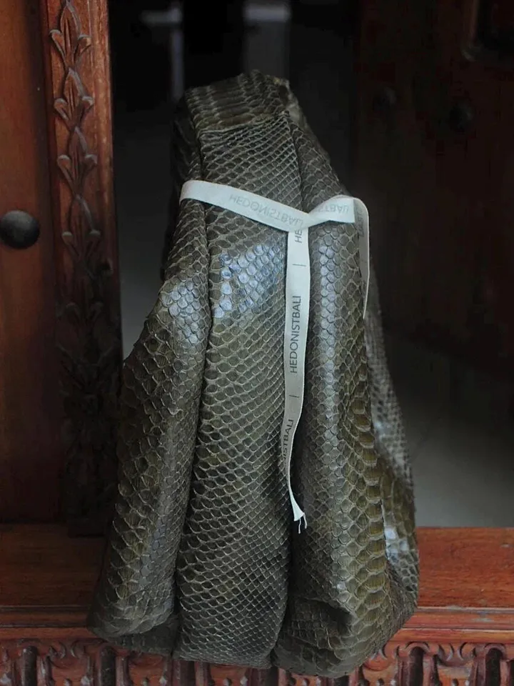 Medium Soft Hobo Classy Sport Woman Bag | Purse Genuine Python Skin | Reptile Skin Products | Cream Elegant Leather Designer Soft Bag Snake