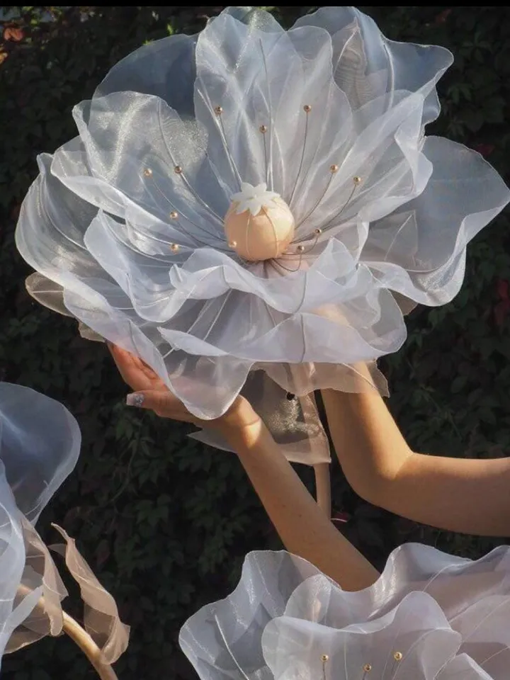 Organza flowers, fabric flowers, decor of the room, large flowers, a lawn from flowers, design of events