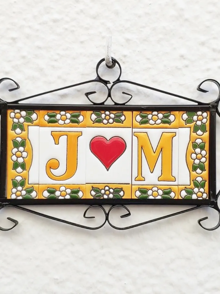 Ceramic letters and numbers 7.5cm. (3") for the wall - Hand-glazed in Spain - "ARTECER-Amarillo" models - Ceramic letters number -