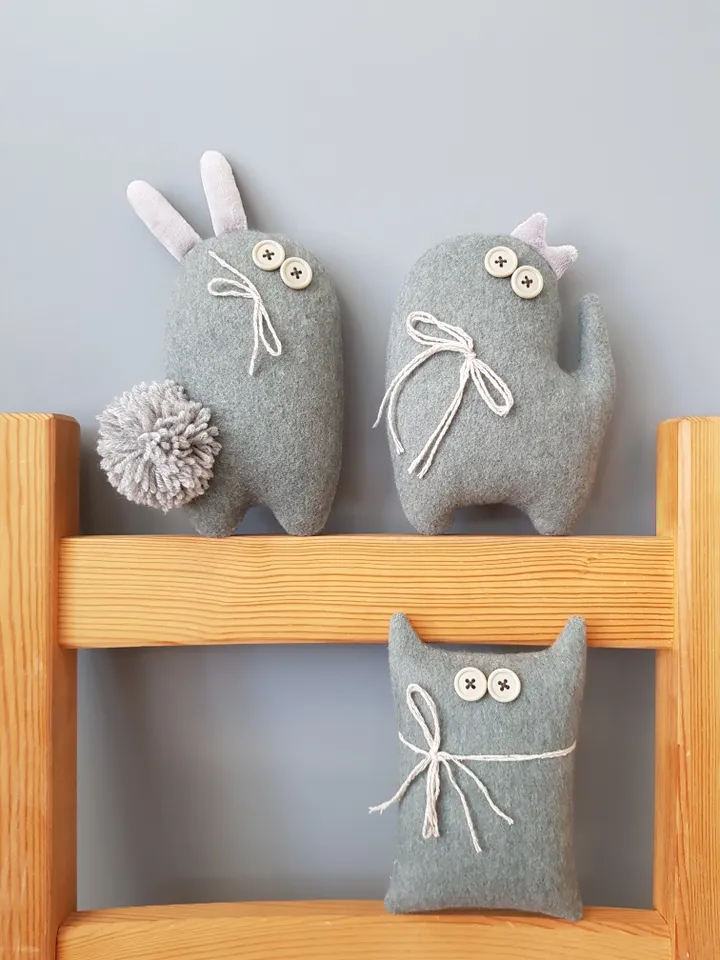 Grey cat sewing pattern PDF digital tutorial in english, stuffed animal sewing diy