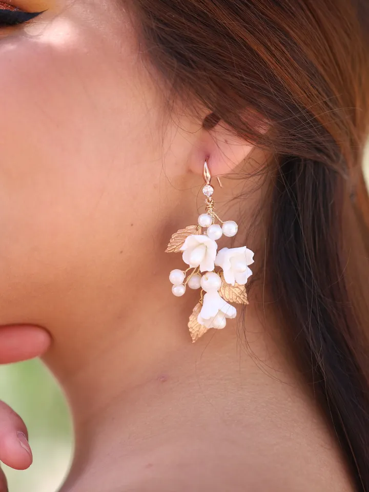 Porcelain Flower Earrings, Boho Wedding Earrings, Pearl Gold Chandeleir Statement Bridal Earrings, Statement Bridal Jewelry, Leaf Jewellry
