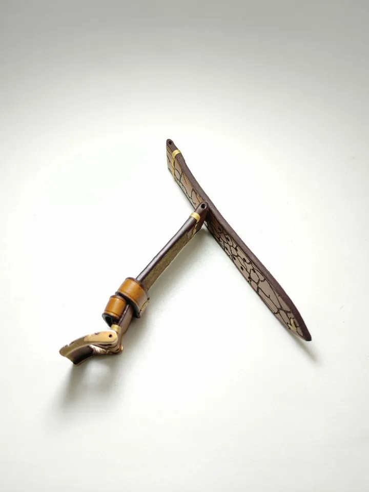 Handmade watch strap with crackled surface