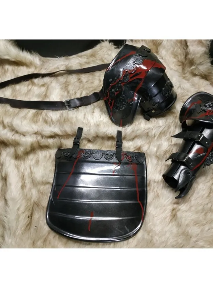 Warhammer - cosplay - armor - Dark Souls - inspired - larp armor - medieval armo