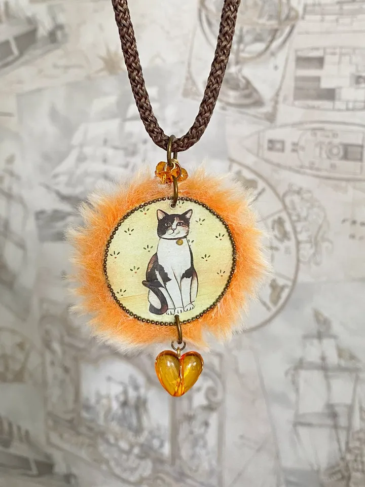 Handmade jewelry set. Creative set of jewelry.