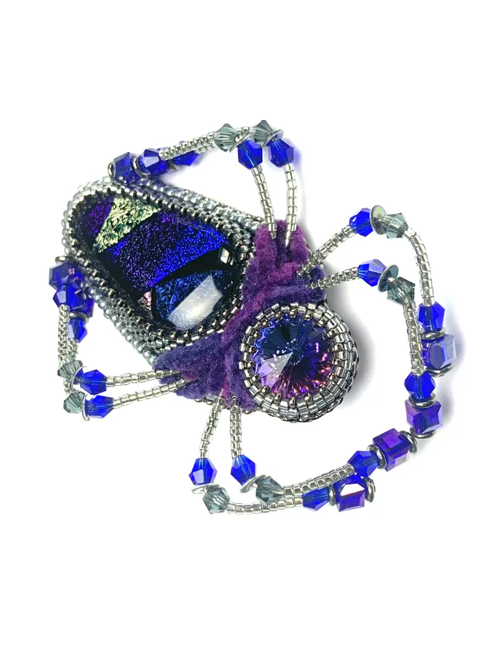Purple spider brooch, Beaded insect brooch