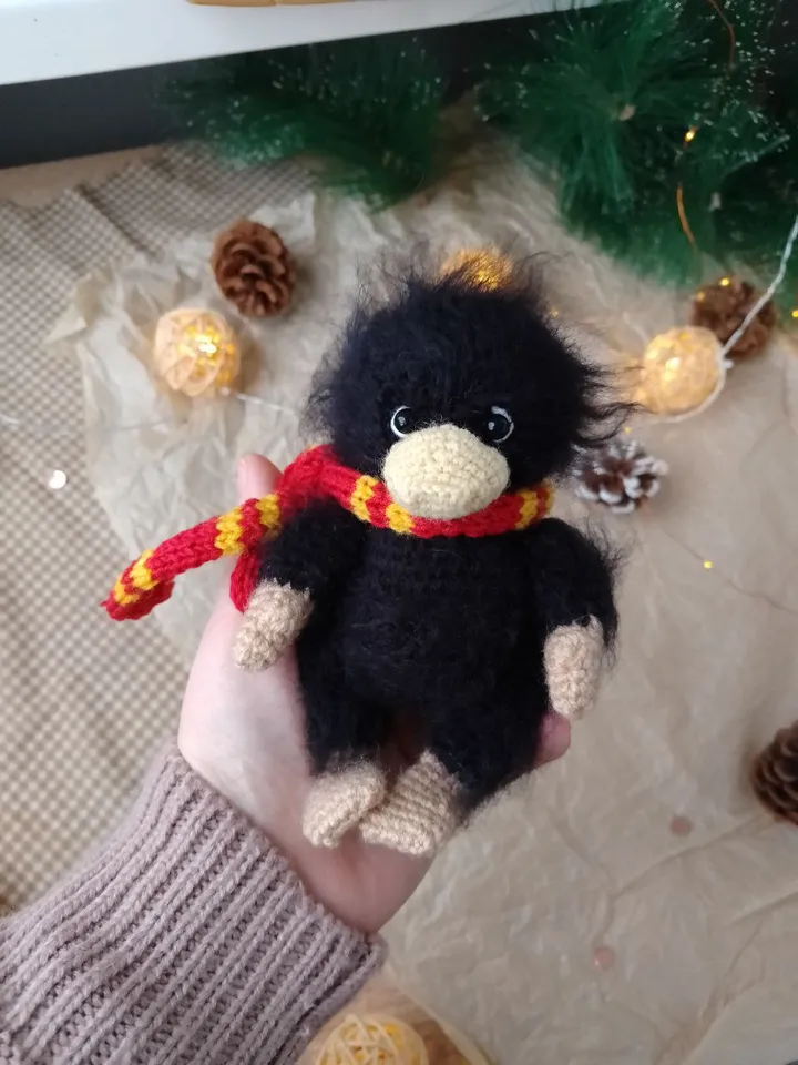 Stuffed Baby Niffler toy. Plush Niffler Fantastic Beasts. Cosplay Potter Fantastic. Baby Niffler. Fantastic beast doll. Christmas gift for fantasy lovers