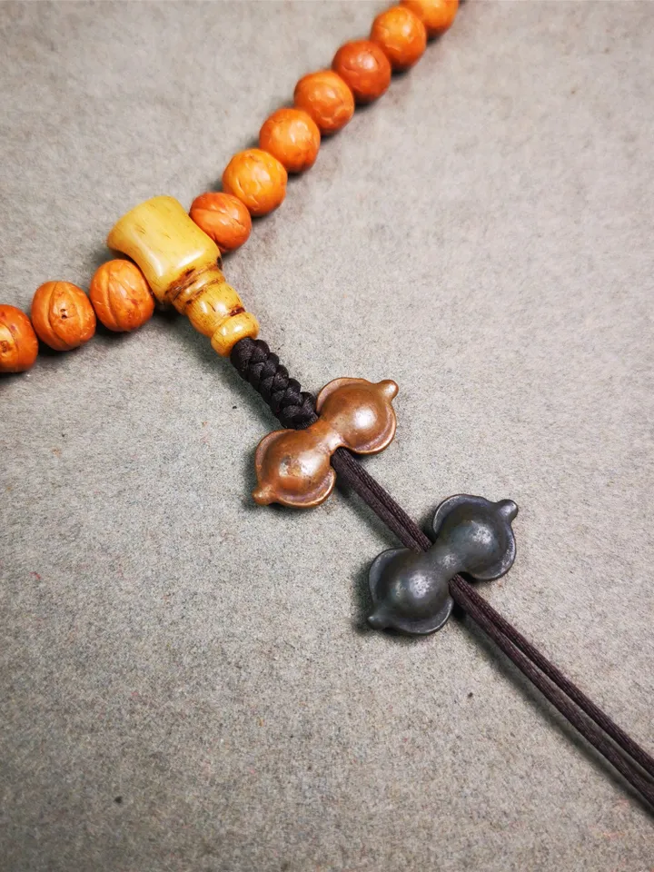 Gandhanra Handmade Tibetan Amulet,Vajra Pendant for Mala,Bag Hanging,Prayer Bead Accessories,0.88&quot; × 0.4&quot;