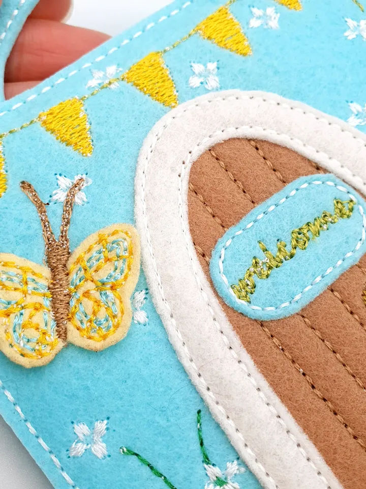 ITH Felt Dollhouse Quiet Book Embroidery Design Pattern, Activity Travel Toy Book Pages, 4x4 Hoop Digital File