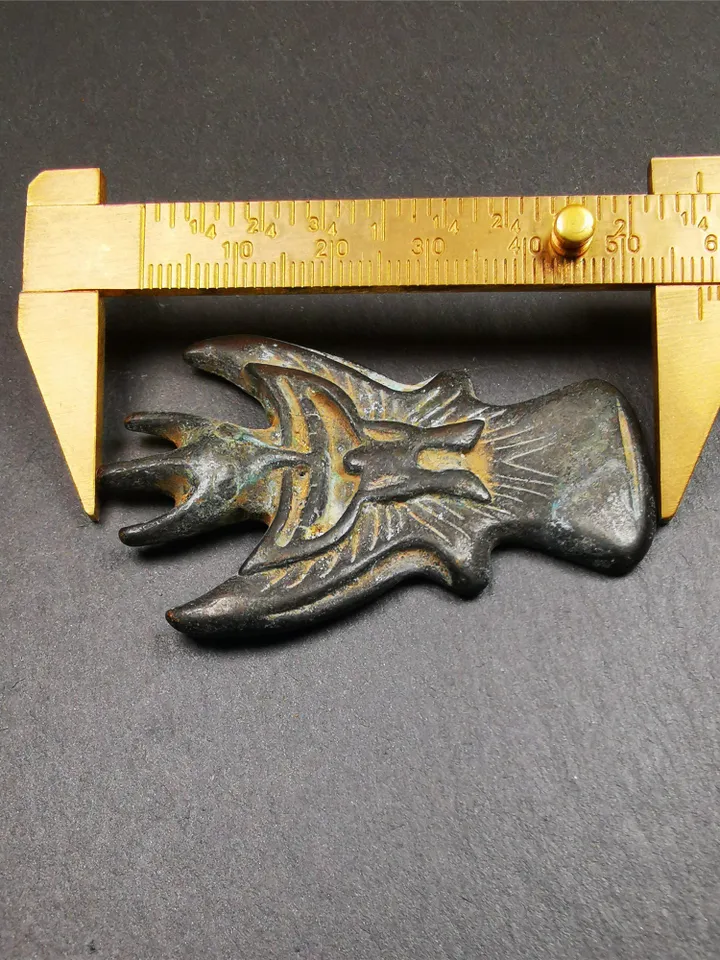 Gandhanra Antique Tibetan Buddhist Amulet Pendant - Garuda - The Golden-Winged Bird, Crafted from Thokcha,Size 2.28" * 1.5"