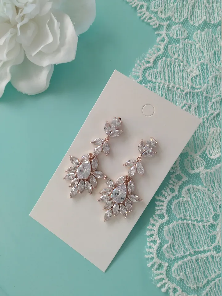 Swarovski Crystal Wedding Earrings Rose Gold Wedding Jewellery Gold Chandelier Earrings Art Deco CZ Wedding Earrings Vintage Bridal Earrings