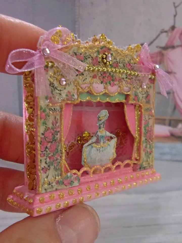 Miniature puppet theater for doll houses.1:12 scale.