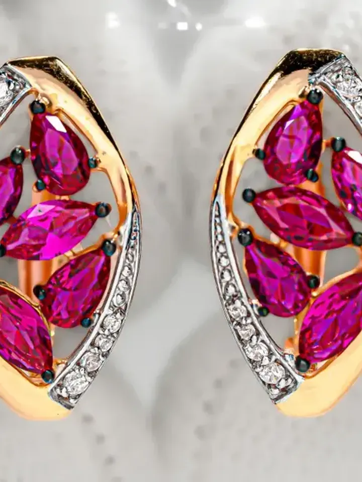 Earrings Silver gold plated 925 assay value with corundum ruby