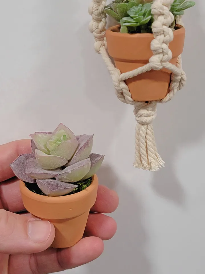 Succulent Macrame Car Charm - Boho Rearview Mirror Plant Hanger Cute Car Accessory Cute Mini Car Decoration Gift