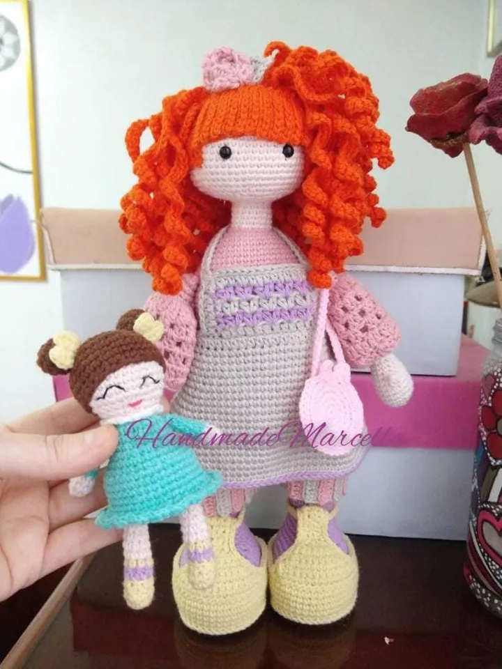 Elisa Doll β 33 cm Articulated Amigurumi with Mini Smiling Doll β Handmade Cotton Gift β Collectible Crochet Doll β Ready to Ship