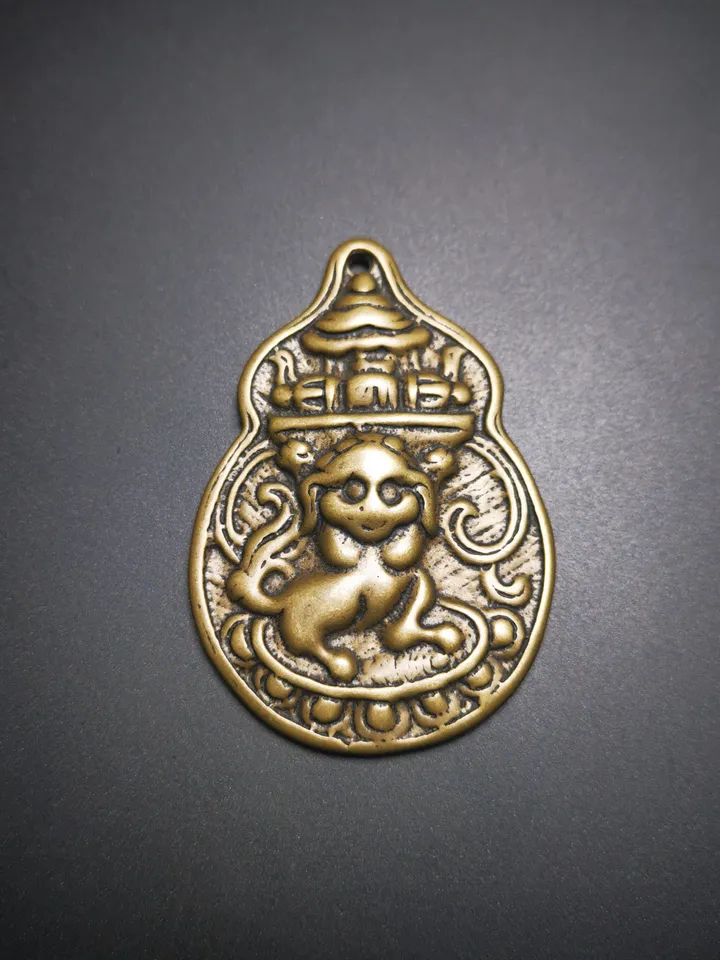 Gandhanra Antique Tibetan Buddhist Protective Pendant,Snow Lion Amulet Badge,50years old