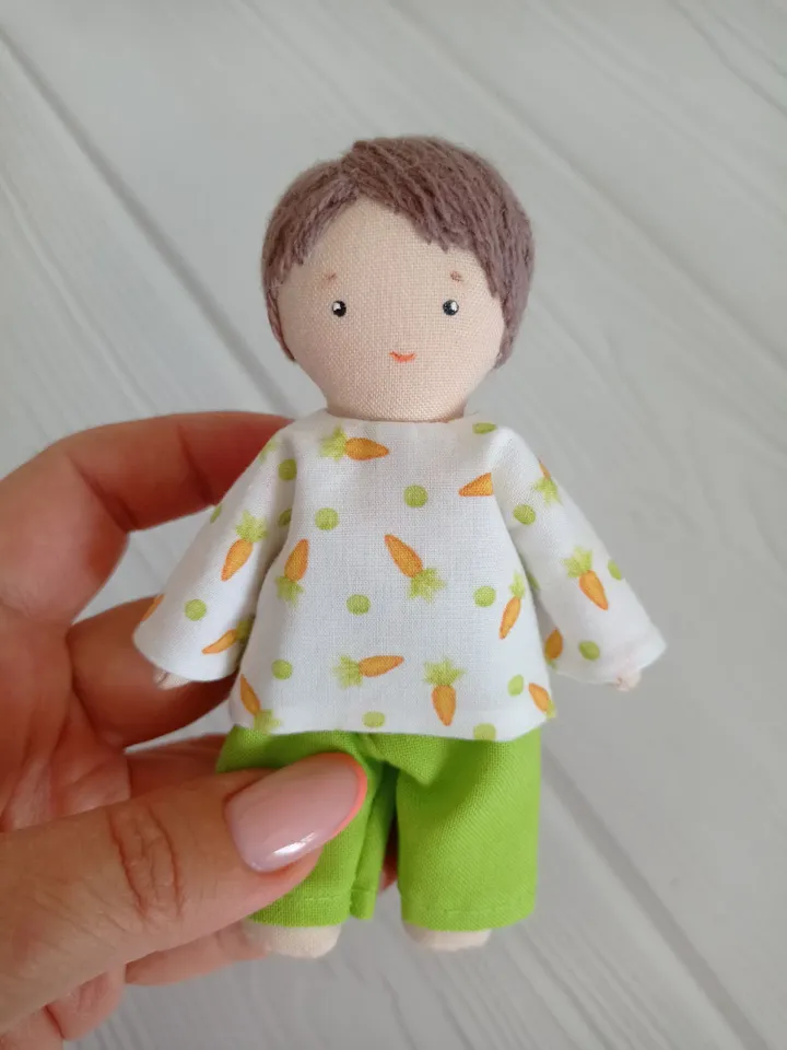 Textile dollhouse with felt doll for clothes, Gift for girl and boy, Baby care - book for boys and girls.