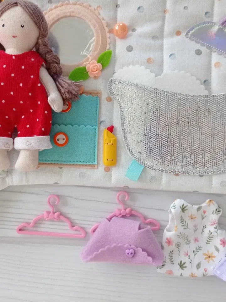Textile Dollhouse with felt doll by clothes, baby house, Gift for a girl, Baby care - a book for boys and girls.