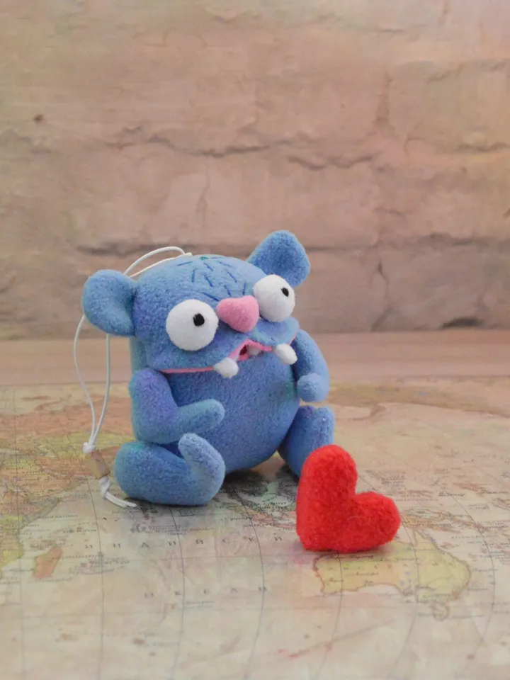 Fleece Plush Toy Pattern β Softie Bear with Heart PDF Tutorial