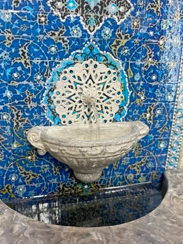 Fountain wall for a doll house. Doll mini. 1:12. Fountain for the puppet garden.