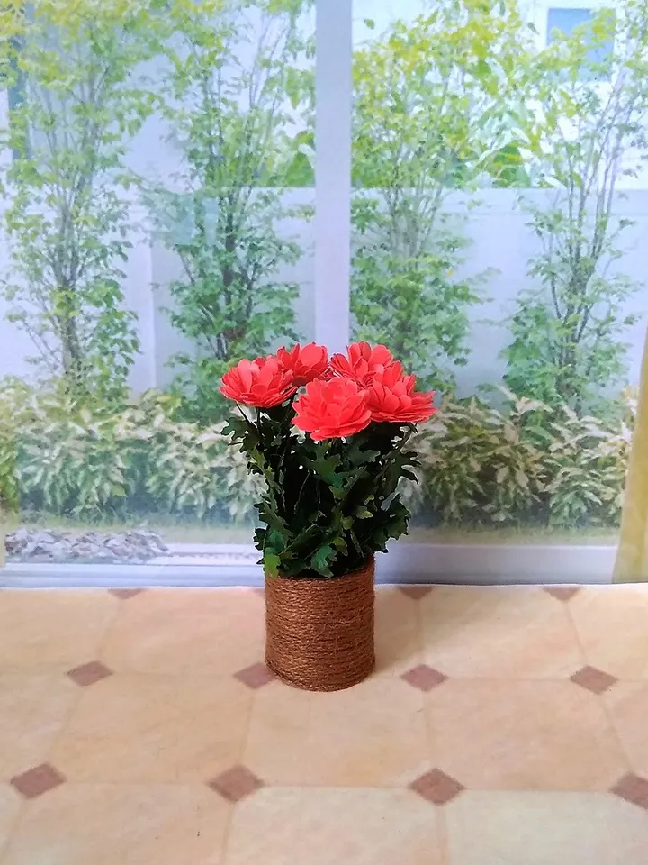 Flowers in a basket for a dollhouse. 1:12 scale.