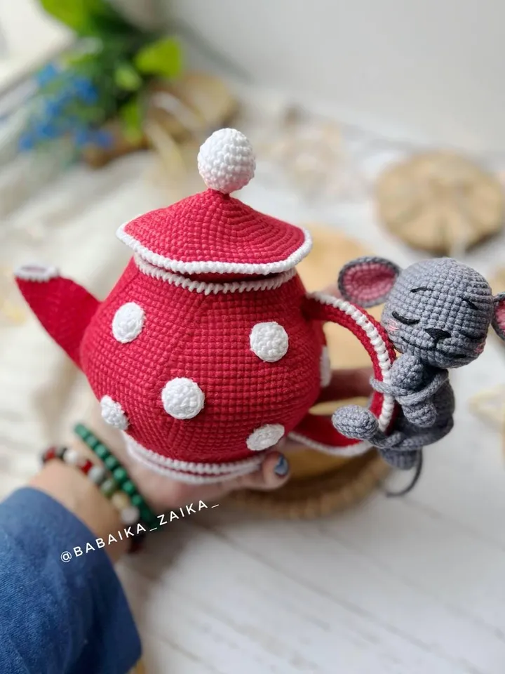 PDF Crochet Pattern Mouse in the Teapot, Amigurumi Decor pattern, Crochet mouse, Cute mouse, Pattern House, Crochet tea house