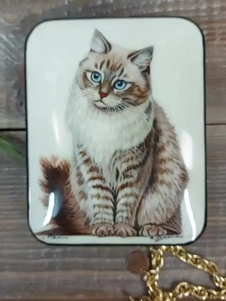 Beautiful Russian Lacquer Box"Grey Cat"Hand painted miniature painting jewelry box Mother of pearl Papier mache Art gift Fedoskino