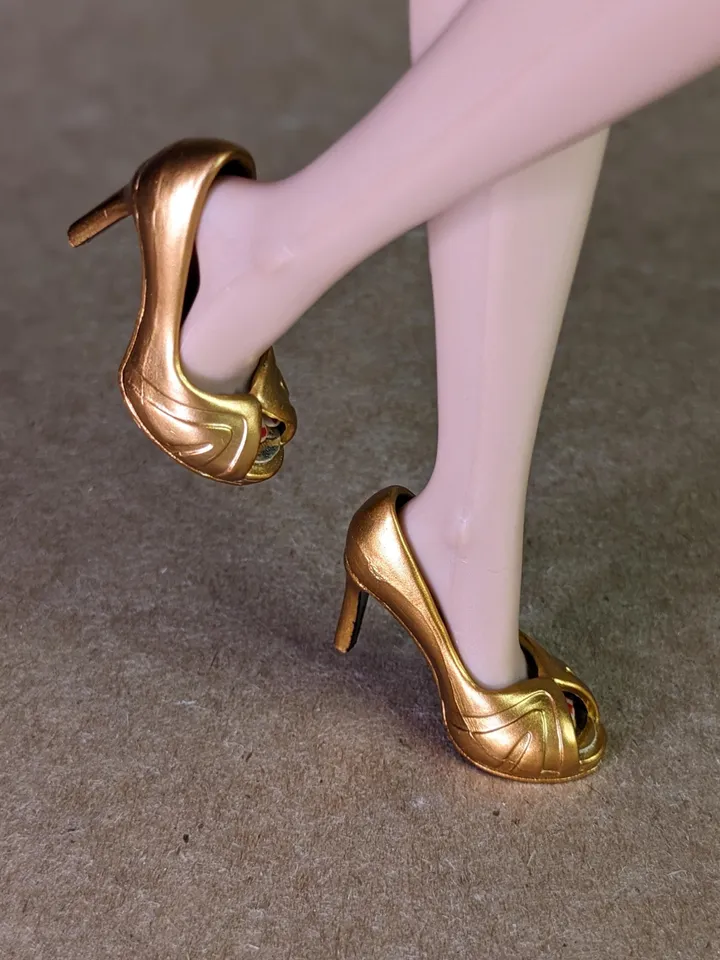 Gold heels sandals for fashion female dolls (Color Infusion, MH)