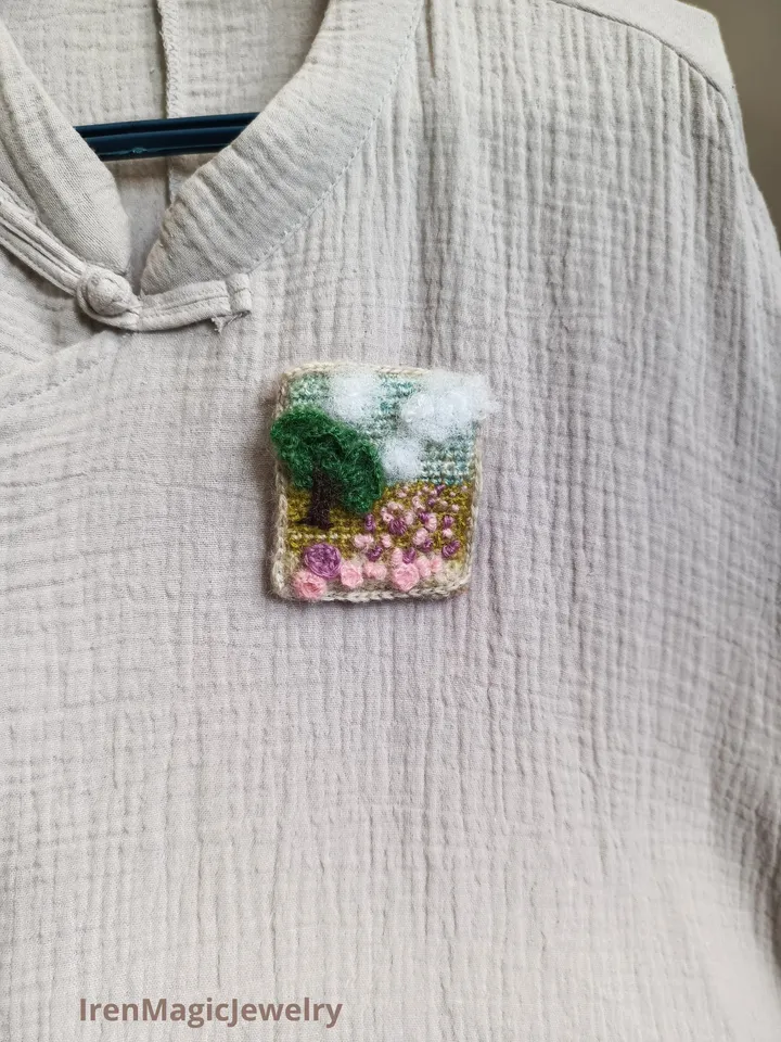 Crochet Brooch Tree in a floral field