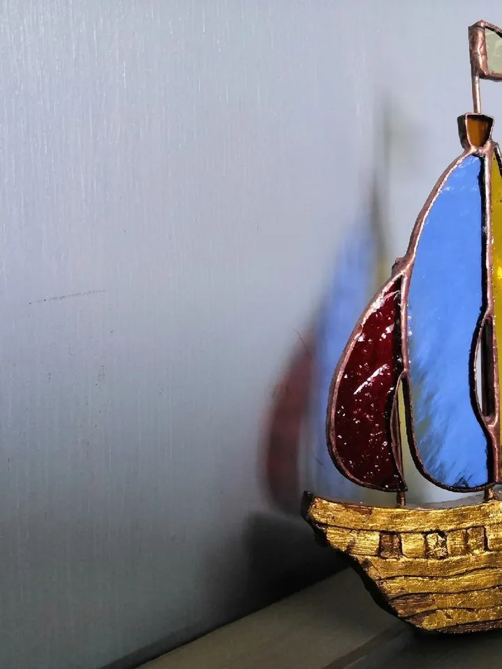 Tiffany Stained Glass: Sailboat, Tiffany Stained Glass Boat, Handmade Stained Glass Sailboat, Small Glass Ship in Tiffany Style, Decorative Glass Boat Figurine, Stained Glass Nautical Keepsake