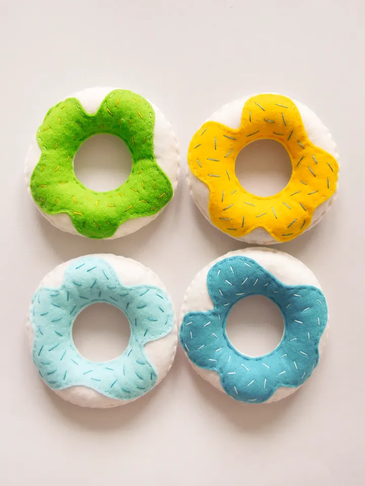 Catnip cat toy donut. Tasty catnip donut.