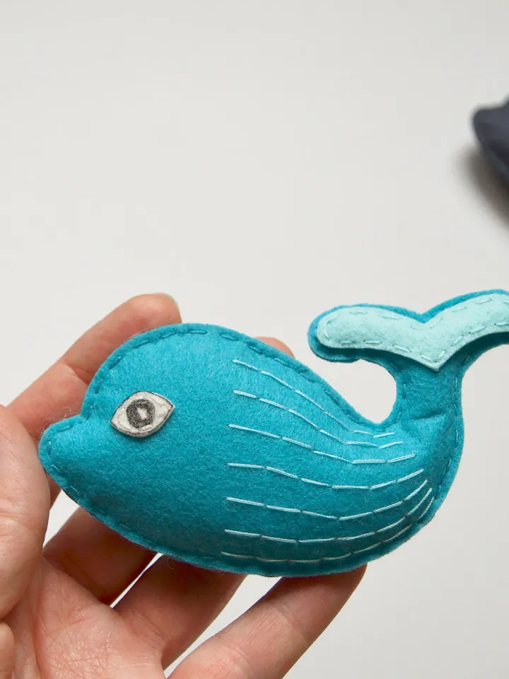 Catnip cat toys dolphin, fish cat toys