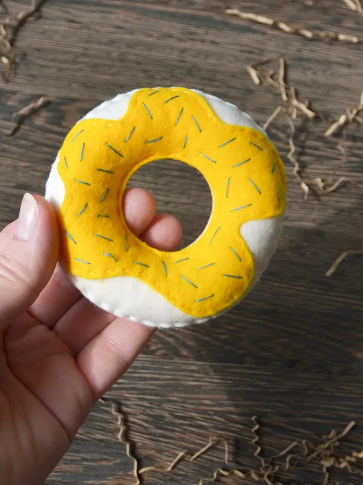 Catnip cat toy donut. Tasty catnip donut.
