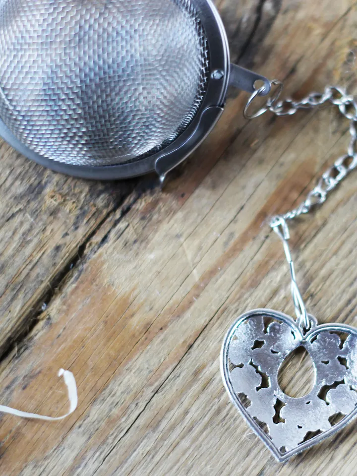 Valentines day tea ball infuser for herbal tea, Tea infuser charm heart, Tea Strainer heart pendant