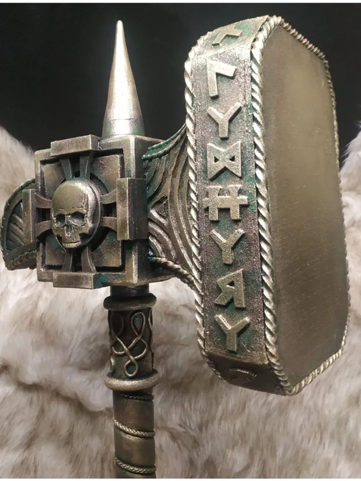 Ghal Maraz cosplay - Karl Franz - magical warhammer - Warhammer Fantasie Battle