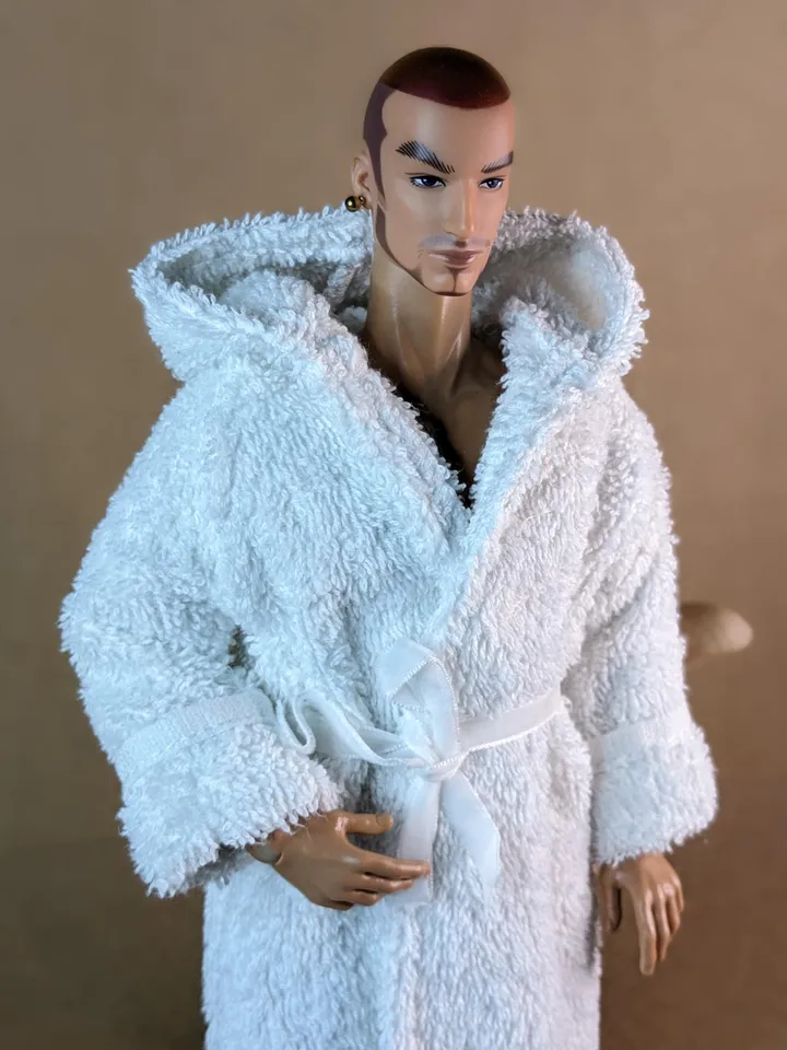 White terry bathrobe with a hood for 13 inch fashion male doll (FR Homme, Poppy Parker, Adonis)