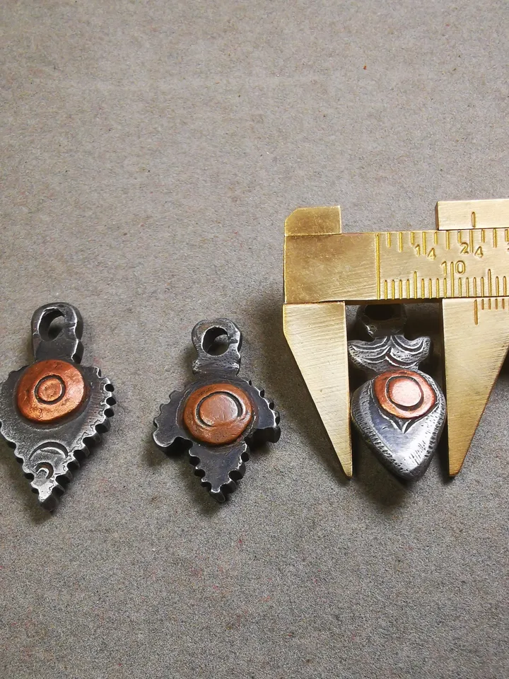 Gandhanra Handmade Tibetan Mala Counter Pendant, Prayer Beads Accessories,Made of Cold Iron