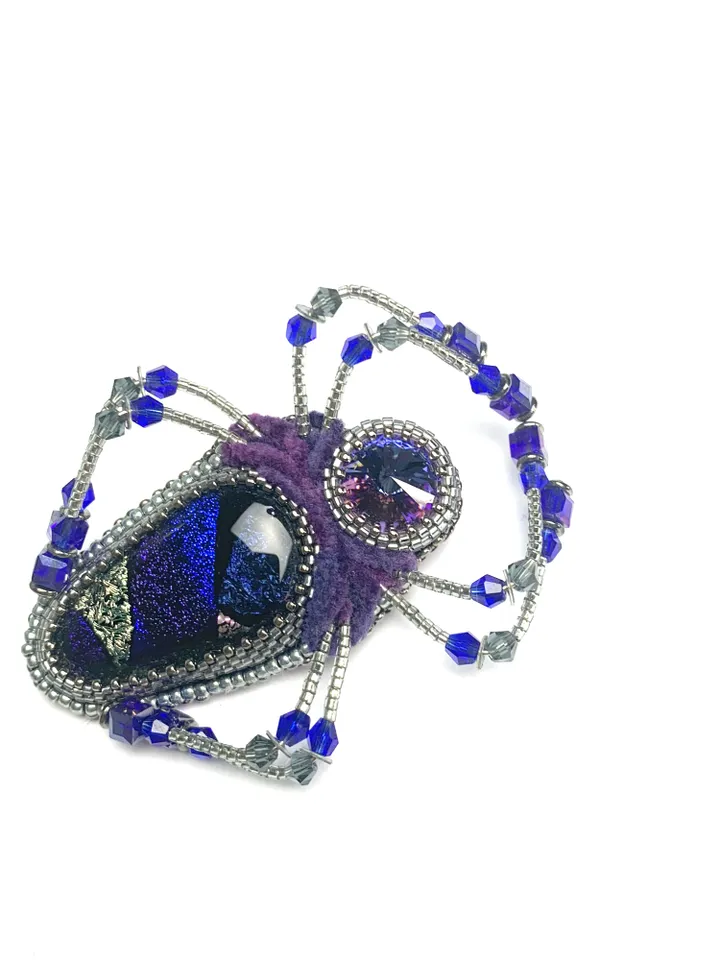 Purple spider brooch, Beaded insect brooch