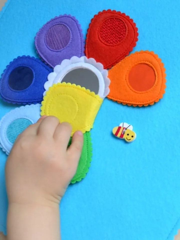 PDF sensory mat, fidget blanket for adults with dementia, pattern and tutorial