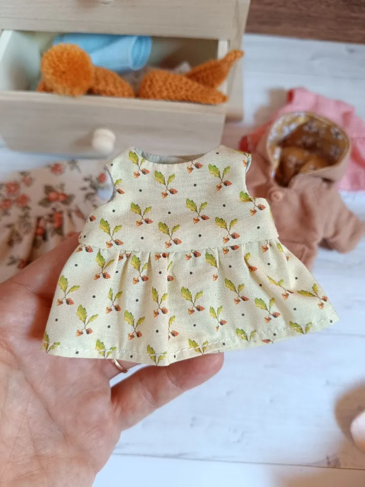 Sewing Pattern and Tutorial for a Doll and Double-sided Dress