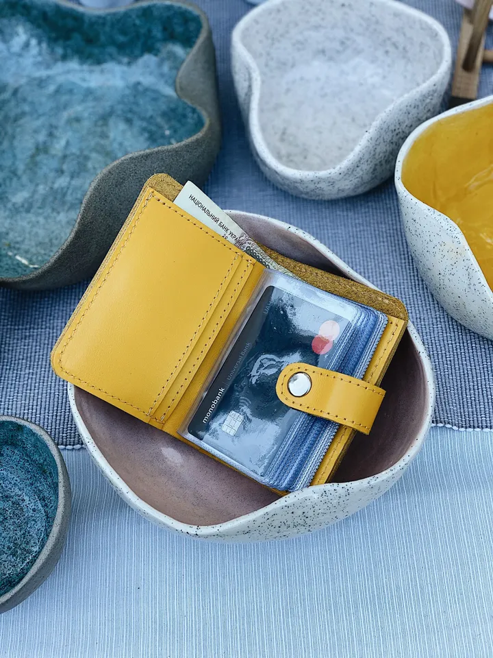 Small wallet women, Portemonnaie damen, Leather wallet, Hufflepuff, Minimalist wallet, Gift for women