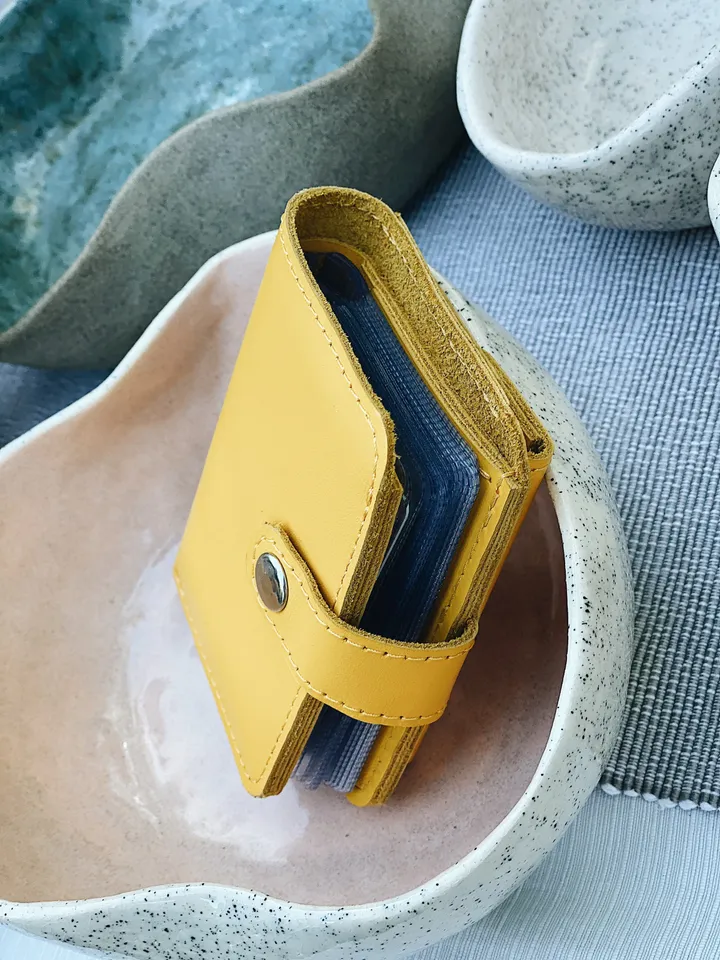 Small wallet women, Portemonnaie damen, Leather wallet, Hufflepuff, Minimalist wallet, Gift for women