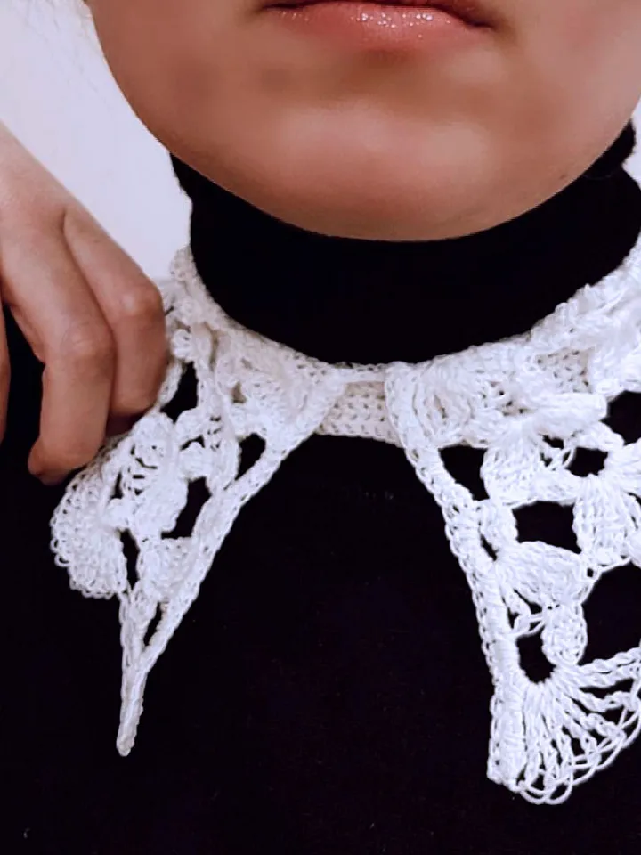 Wednesday Collar crochet pattern - video tutorial and written tutorial cosplays collar