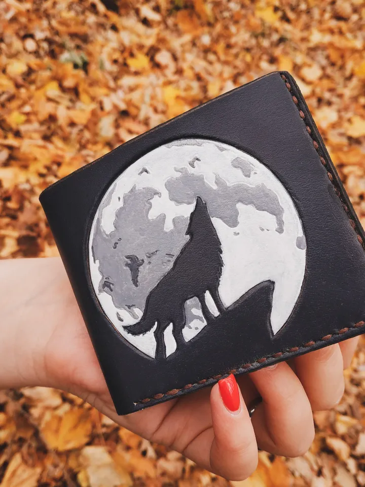 WOLF Leather Wallet Mens, Wolf Paws, Moon Moonlight Animal Gift Gifts Horror Werewolf Wallets for men son, Embossing Personalized Wallet