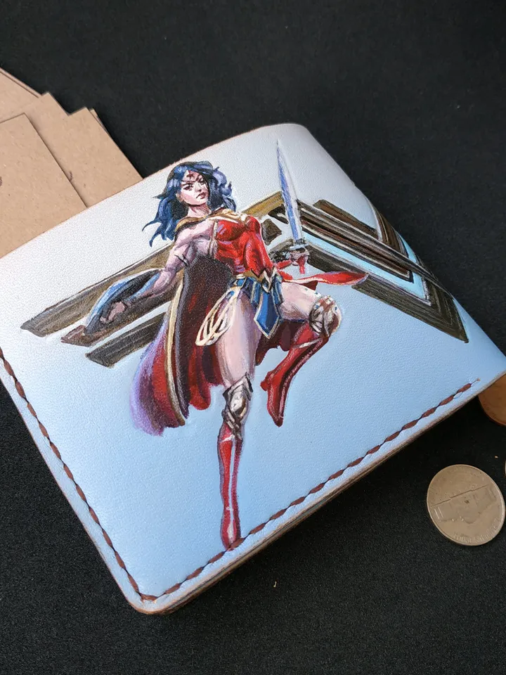 Wonder Woman Wallet, DC comics wallet, Personalized leather wallet, Handcrafted Handpainted Leather wallet, Wonderwoman gift gifts mom her
