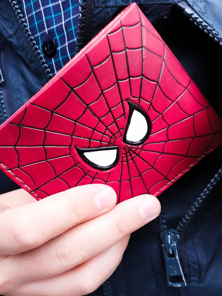 SPIDERMAN Wallet, 100% Leather Wallet, Custom Personalized Wallet Marvel Avengers Spider-man, Gift Geek, Geek Wallet, Marvel Gifts, Gift