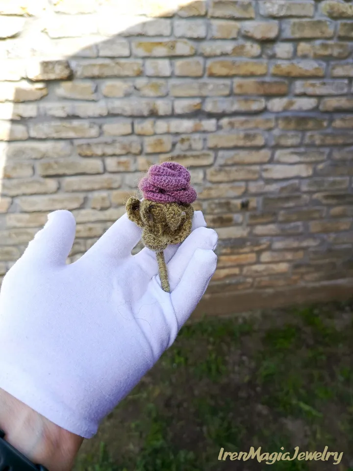 Dusty Pink Mohair Rose Brooch – Romantic Handmade Flower